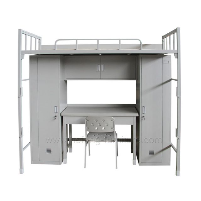 Кровать из металла