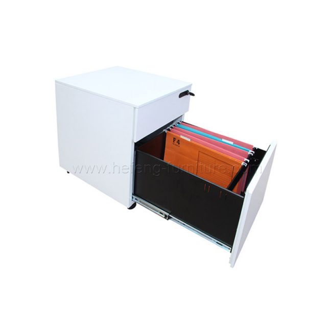 Шкаф на колесах