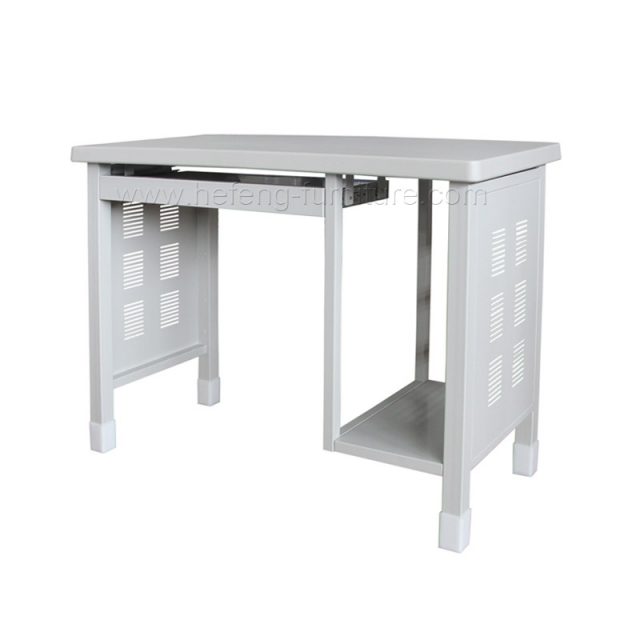 Металлический компьютерный стол